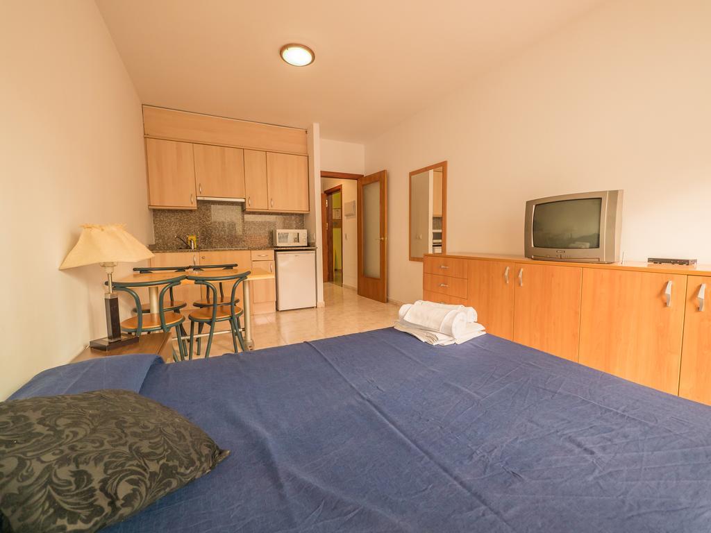 Apartaments Ar Easy Santa Anna II Льорет-де-Мар Экстерьер фото