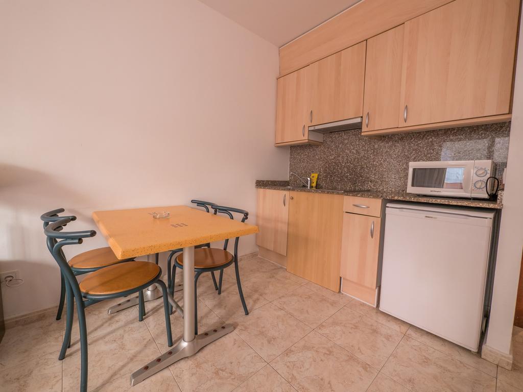 Apartaments Ar Easy Santa Anna II Льорет-де-Мар Экстерьер фото