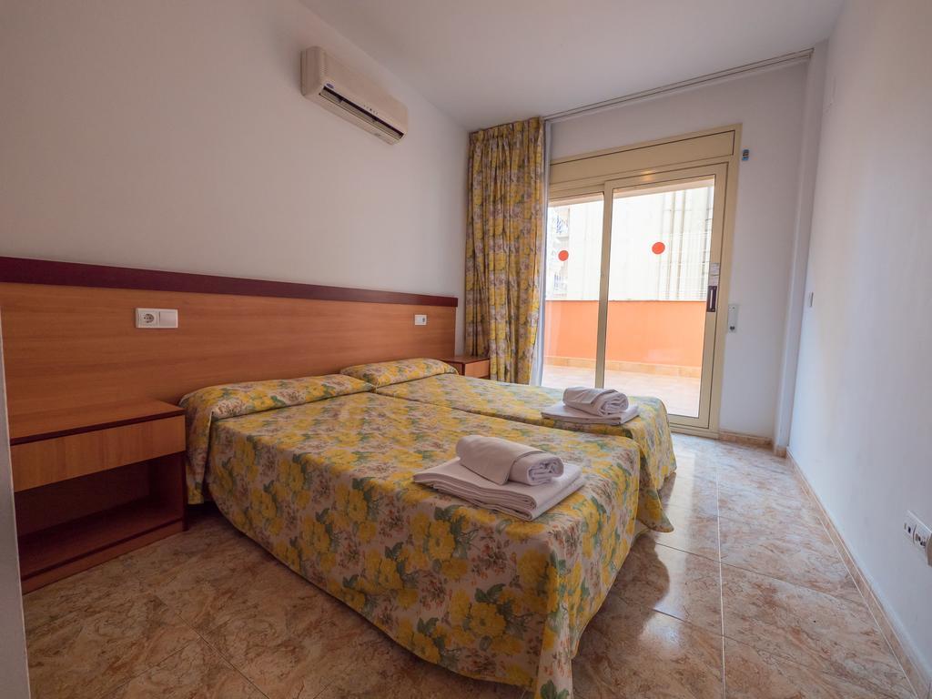 Apartaments Ar Easy Santa Anna II Льорет-де-Мар Экстерьер фото