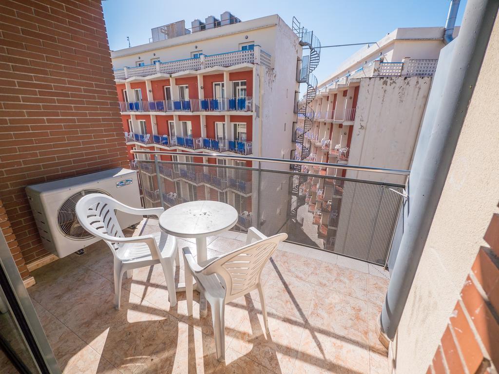 Apartaments Ar Easy Santa Anna II Льорет-де-Мар Экстерьер фото