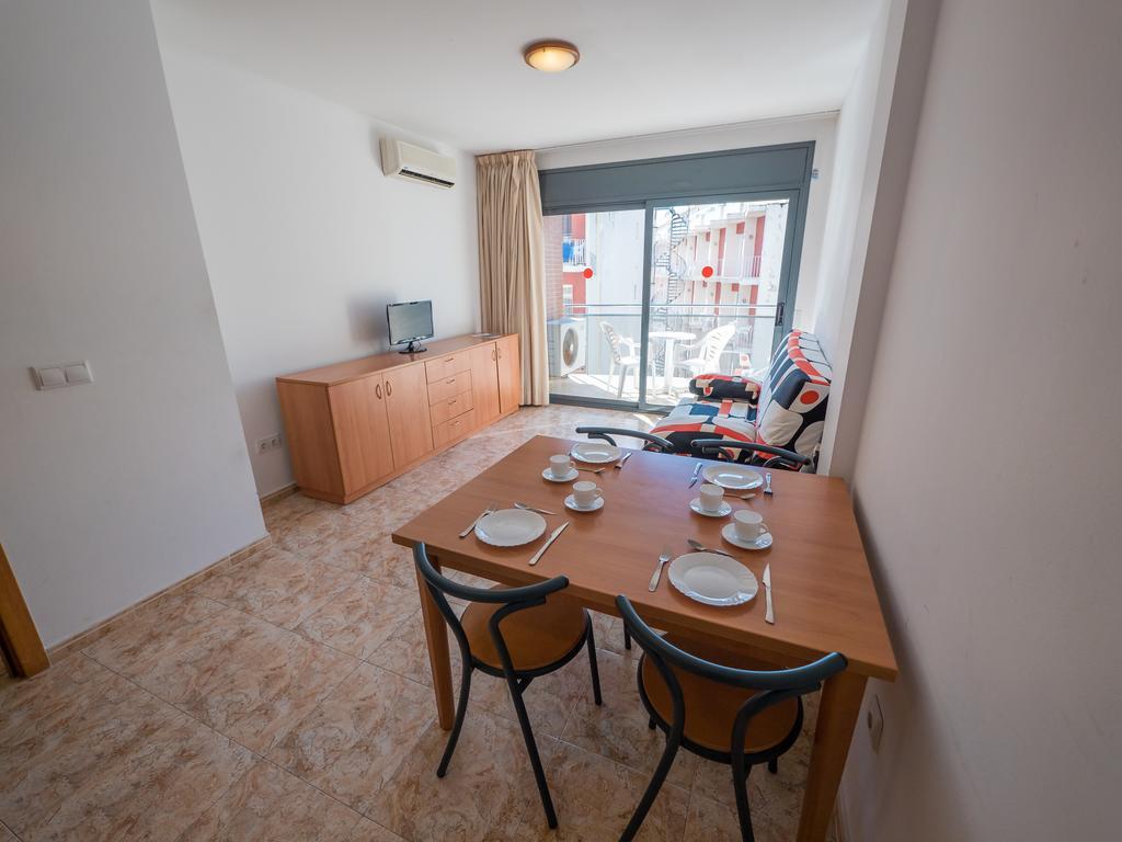 Apartaments Ar Easy Santa Anna II Льорет-де-Мар Экстерьер фото